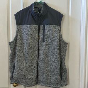 Men’s 3x George brand sweater material vest